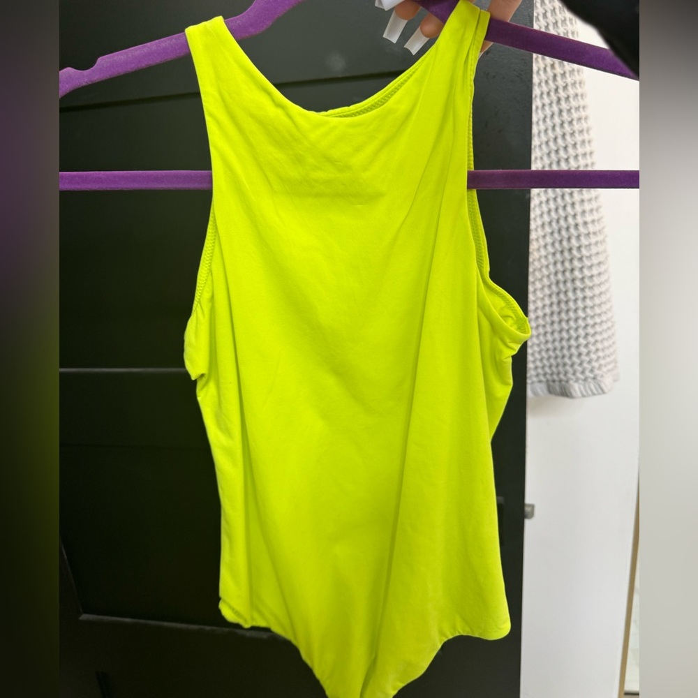 skims fits everybody bodysuit (limited edition color)